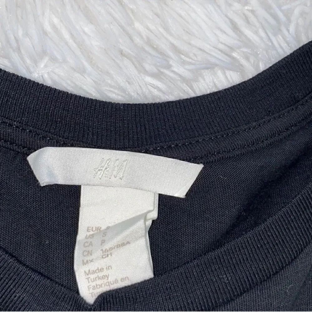 H&M Black Top(Size Small) - Picture 4 of 6